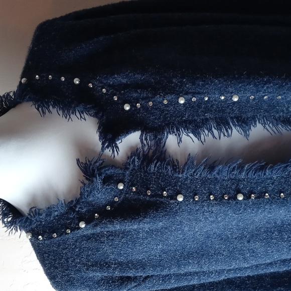 Sioni Wool-like Blazer - Picture 2 of 6